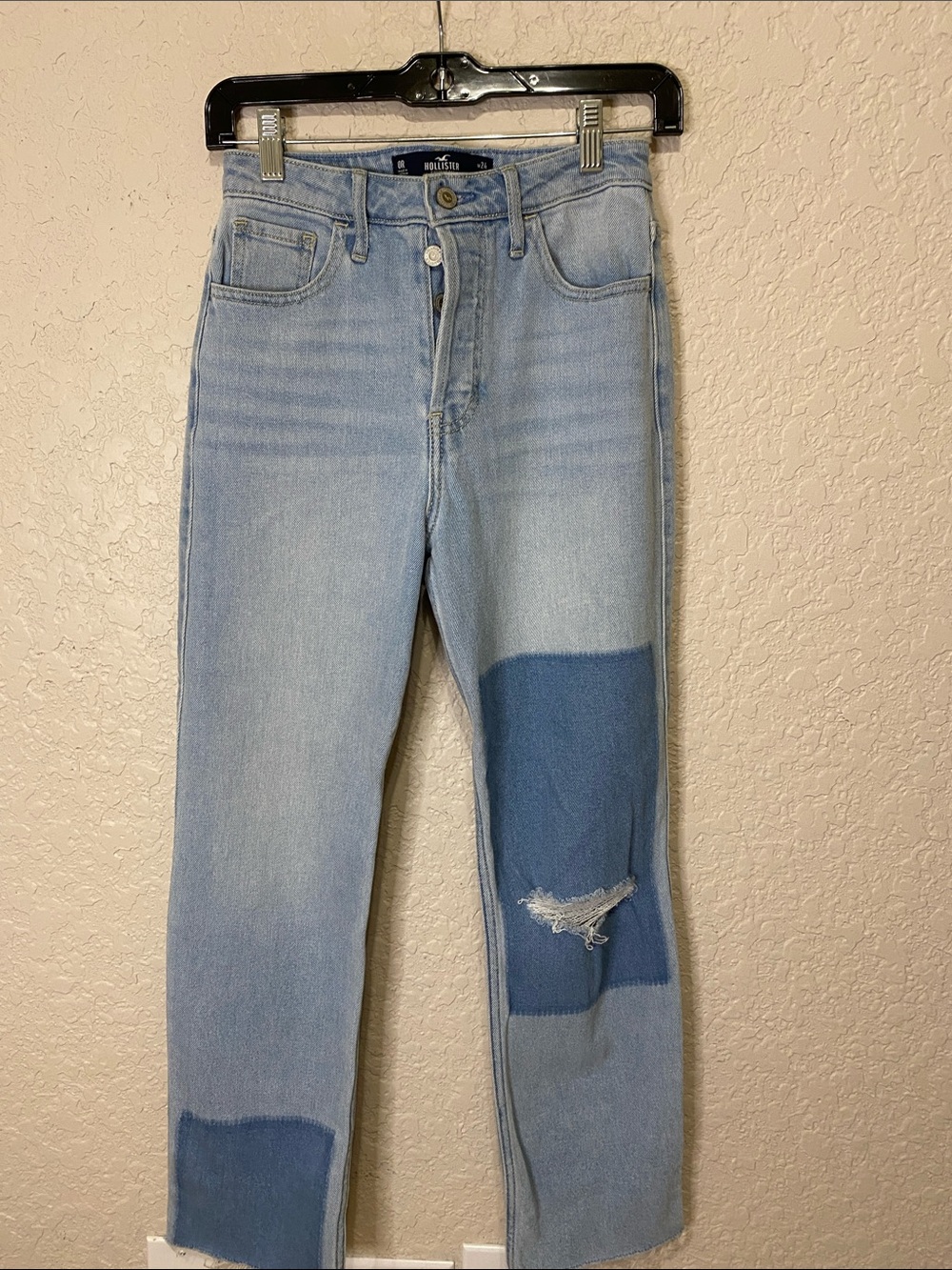 Hollister ultra high-rise vintage straight light wash jeans size 0R